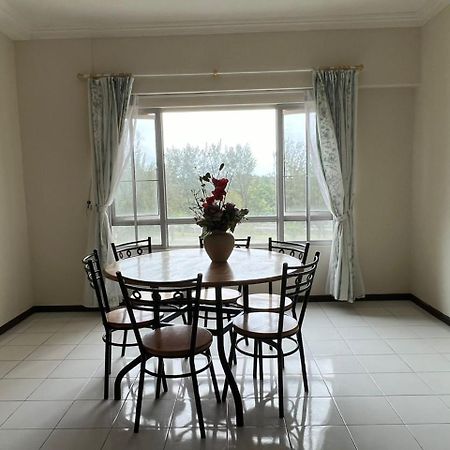 Kasuma Resort Azalea Kuching Extérieur photo